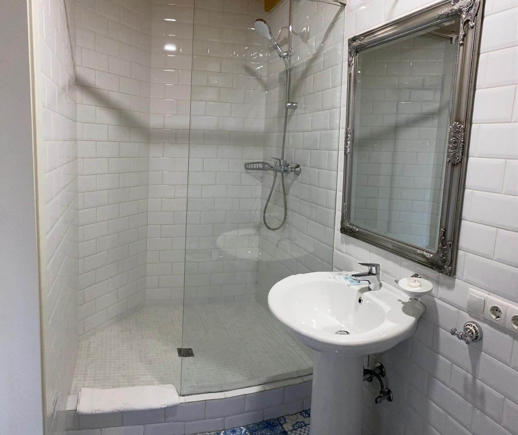 Гриль Станція Hotel Bila Tserkva Buitenkant foto